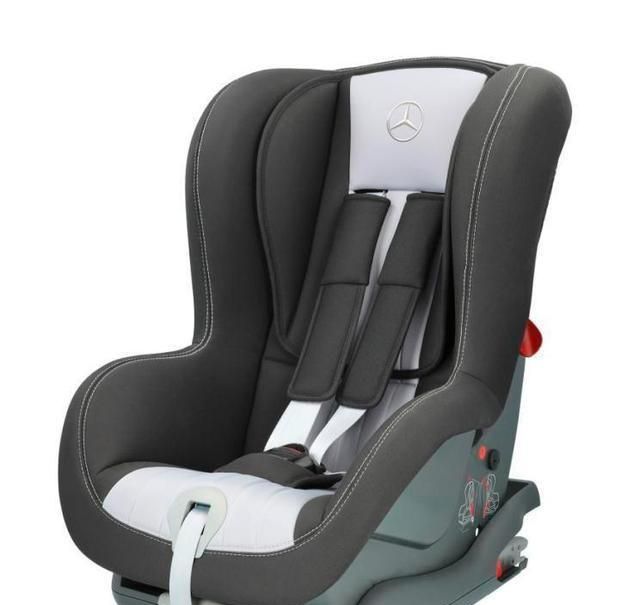 奔馳推出兒童安全座椅,現(xiàn)在我們終于可以買到&ldquo;配套&rdquo;產(chǎn)品了